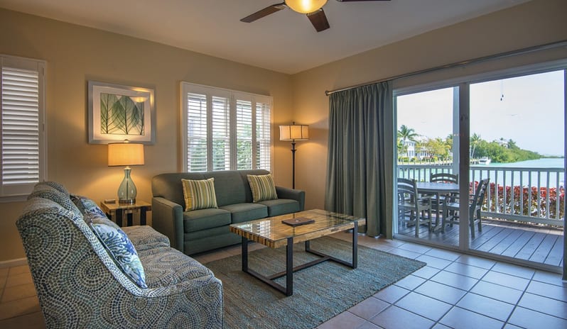 Hawks Cay - Harbour Village  Living area